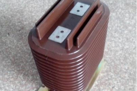 如何區(qū)分電壓互感器和電流互感器？